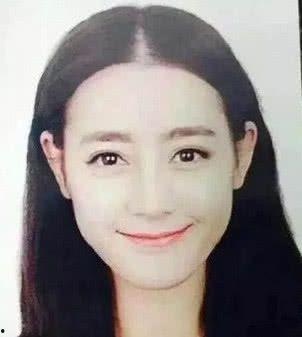 漂亮的明星证件,揭秘明星证件照中的美丽瞬间
