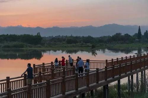 温江大学城网红打卡,网红打卡地，青春活力新地标